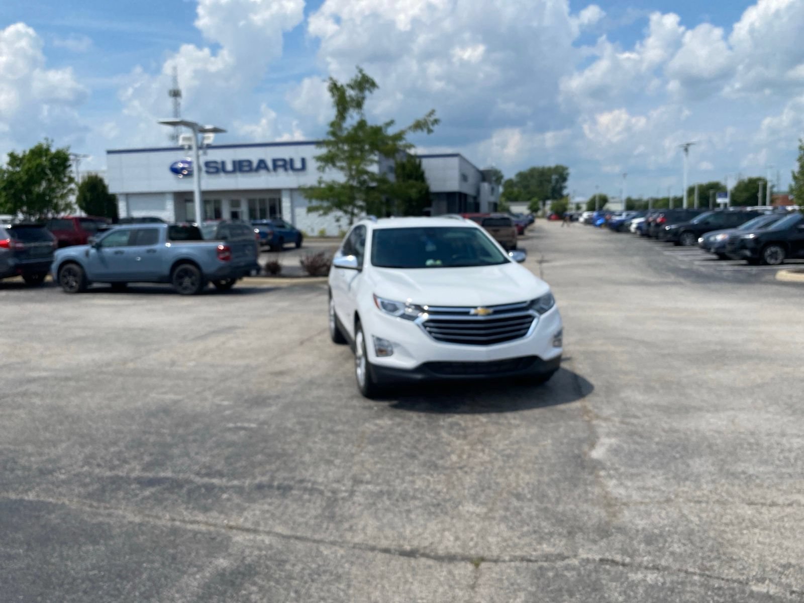 Used 2020 Chevrolet Equinox Premier AWD/4WD image 9