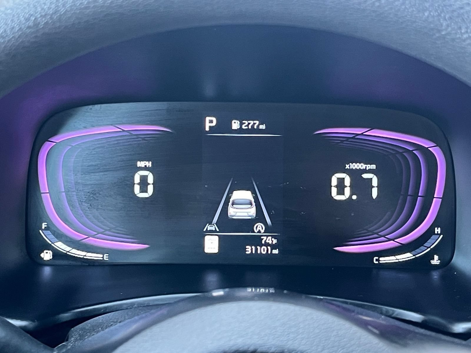 Used 2025 Kia Soul LX w/ LX Technology Package FWD image 40