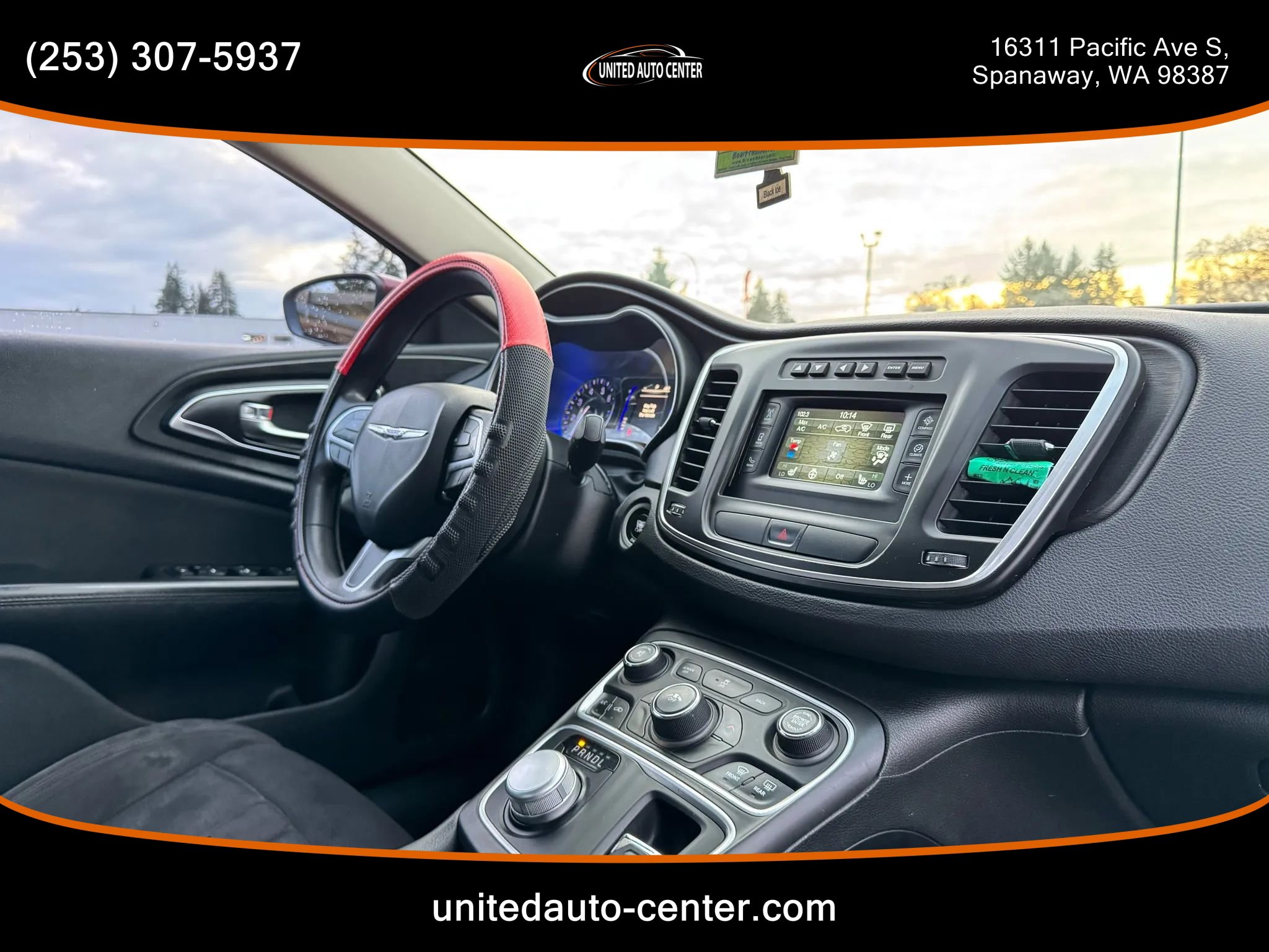 Used 2015 Chrysler 200 Limited image 11