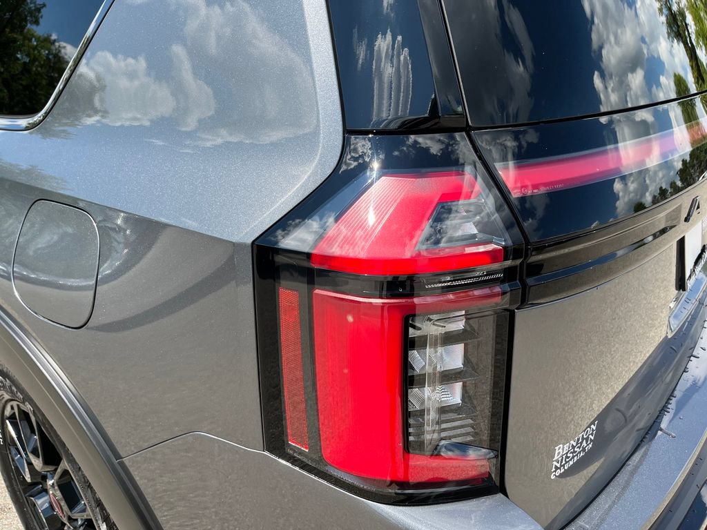 Used 2026 Nissan Armada PRO-4X AWD/4WD image 41