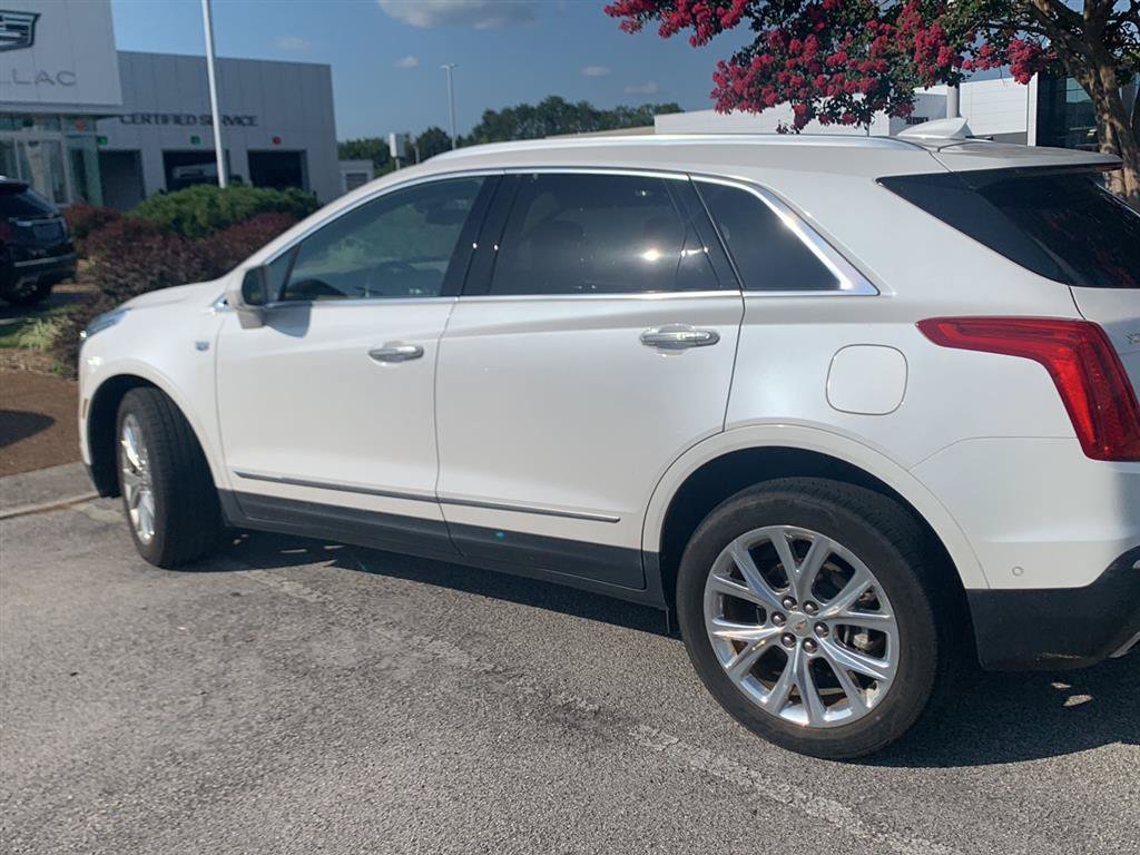 Used 2017 Cadillac XT5 Platinum AWD/4WD image 4