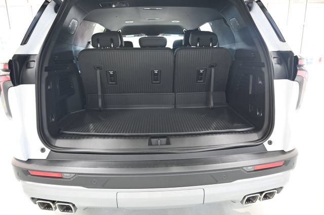 New 2026 Chevrolet Traverse LT w/ Driver Confidence Package FWD image 28
