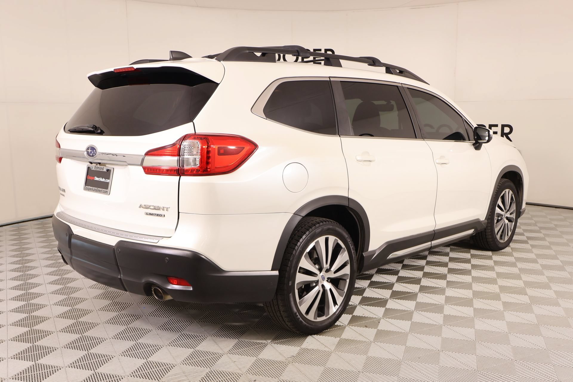 Used 2022 Subaru Ascent Limited w/ Technology Package AWD/4WD image 23