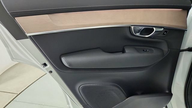 New 2026 Volvo XC90 T8 Plus w/ Protection Package AWD/4WD image 28