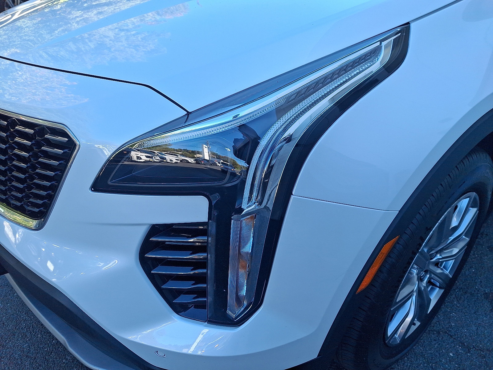 Certified 2021 Cadillac XT4 Premium Luxury image 12
