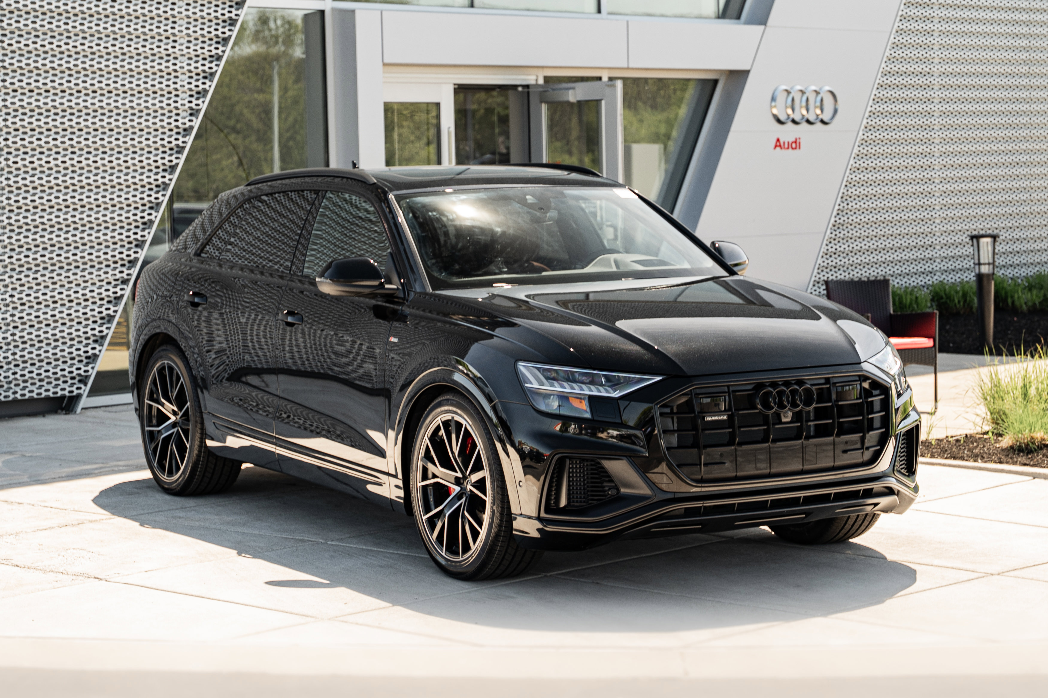 Certified 2023 Audi Q8 Prestige w/ Prestige Package AWD/4WD image 2