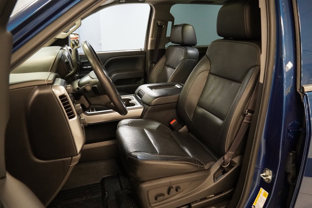 Used 2017 Chevrolet Silverado 1500 LTZ Z71 w/ LTZ Plus Package image 3