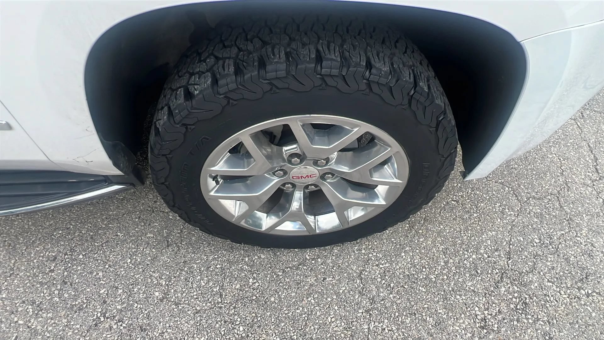Used 2019 GMC Yukon XL Denali w/ Open Road Package AWD/4WD image 36