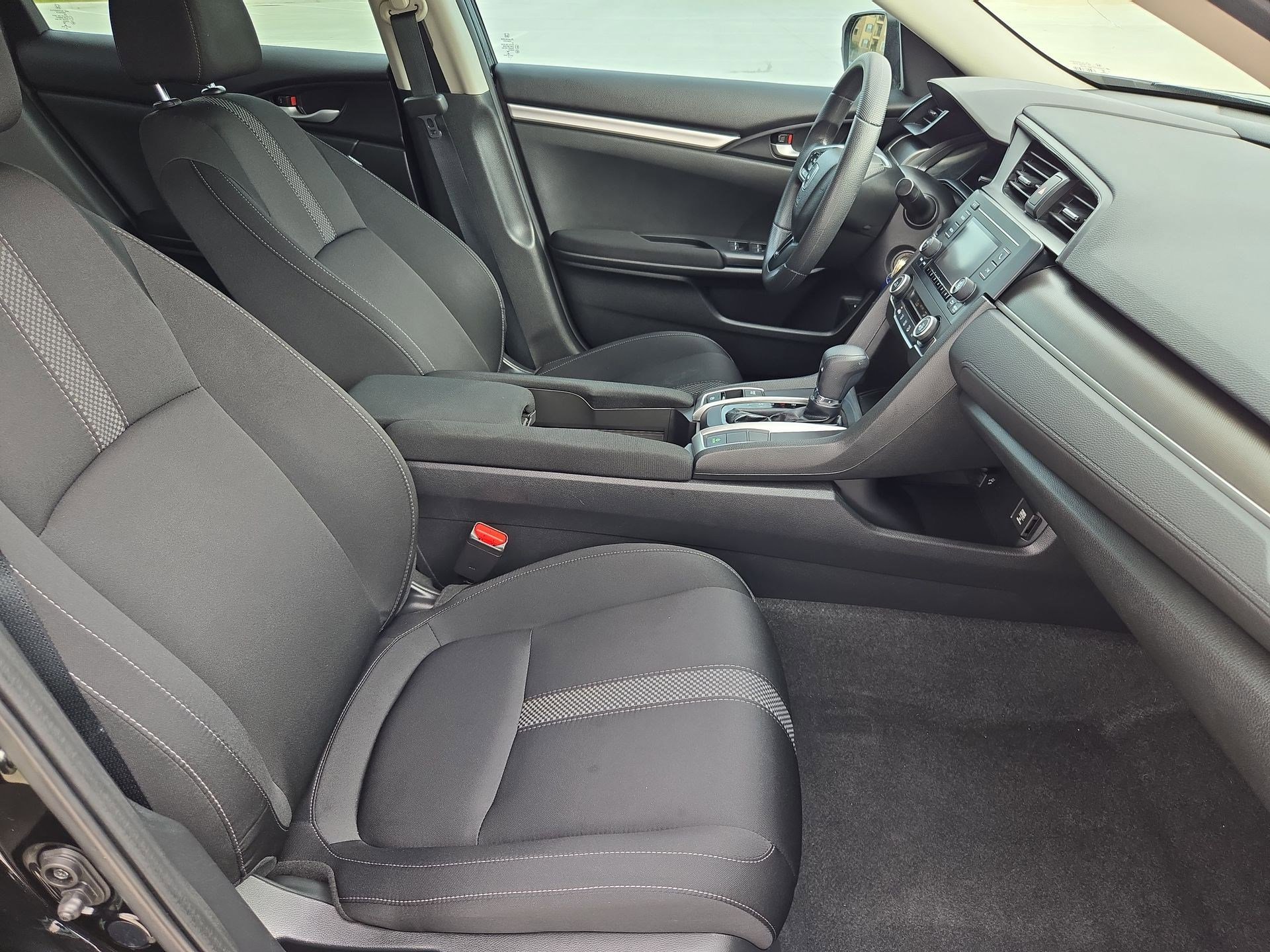 Used 2020 Honda Civic LX image 29