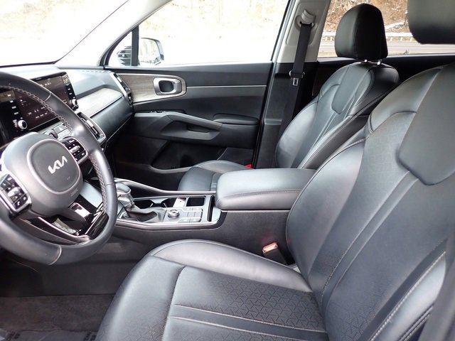 Used 2022 Kia Sorento S image 15