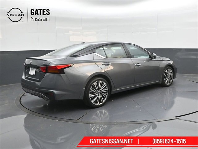 Used 2024 Nissan Altima 2.5 SL image 2