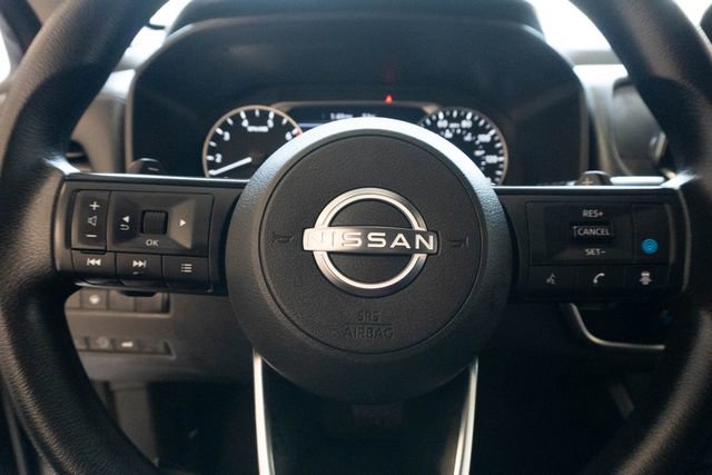 Used 2024 Nissan Rogue SV AWD/4WD image 16