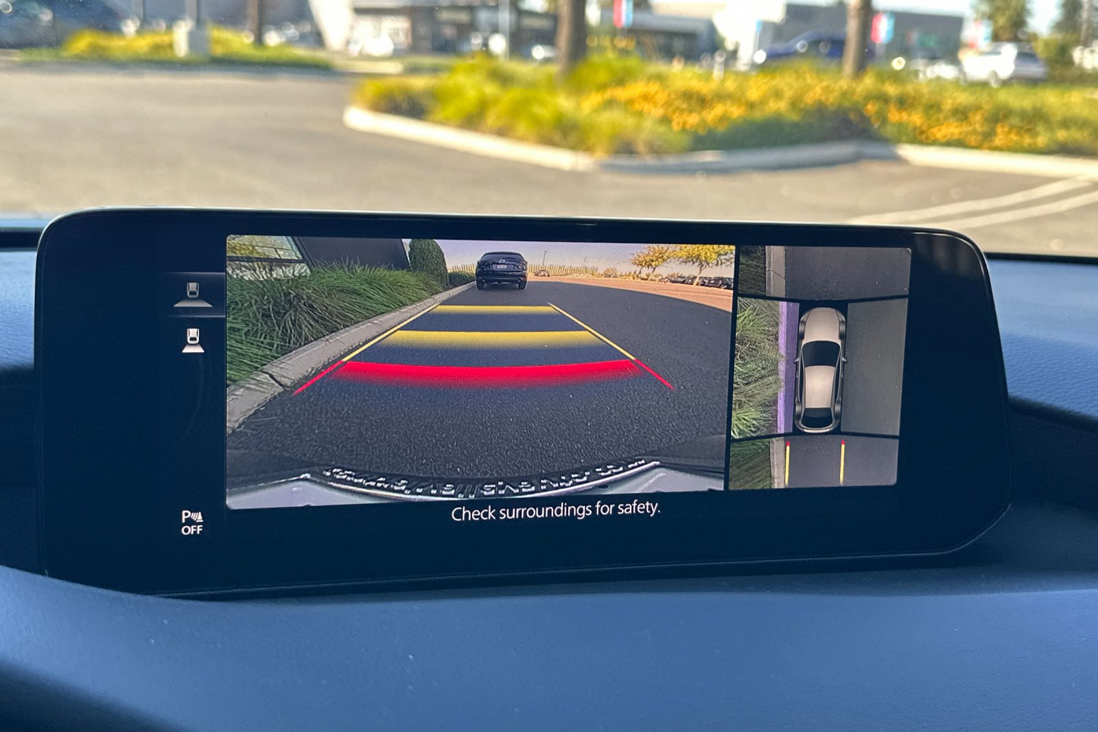 New 2026 MAZDA MAZDA3 Hatchback w/Premium Plus Pkg image 23