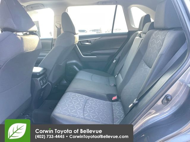 Used 2021 Toyota RAV4 XLE w/ Convenience Package image 26