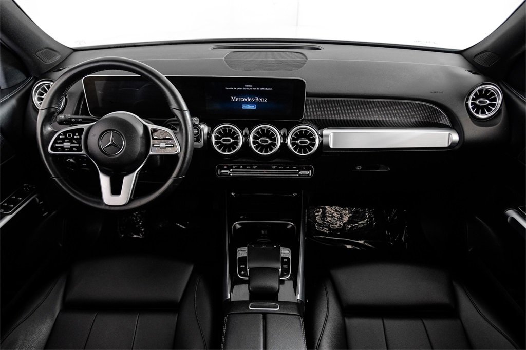 Used 2020 Mercedes-Benz GLB 250 w/ Premium Package image 13
