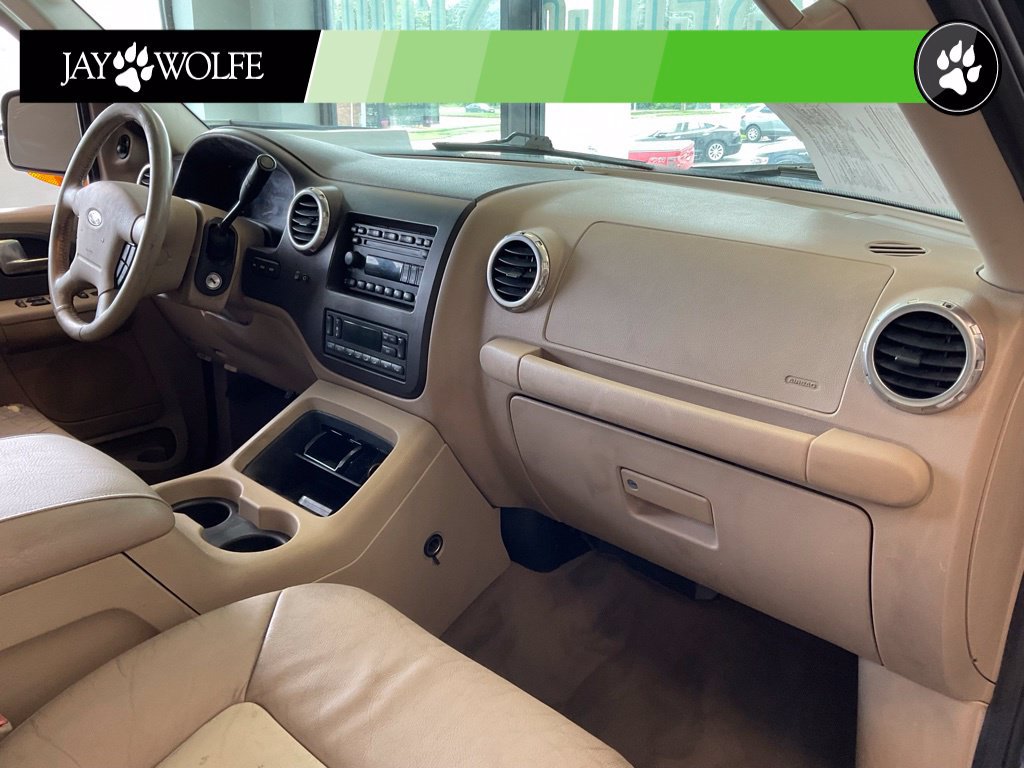 Used 2003 Ford Expedition Eddie Bauer RWD image 16