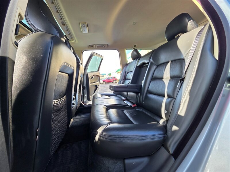 Used 2008 Volvo XC70 3.2 AWD/4WD image 15