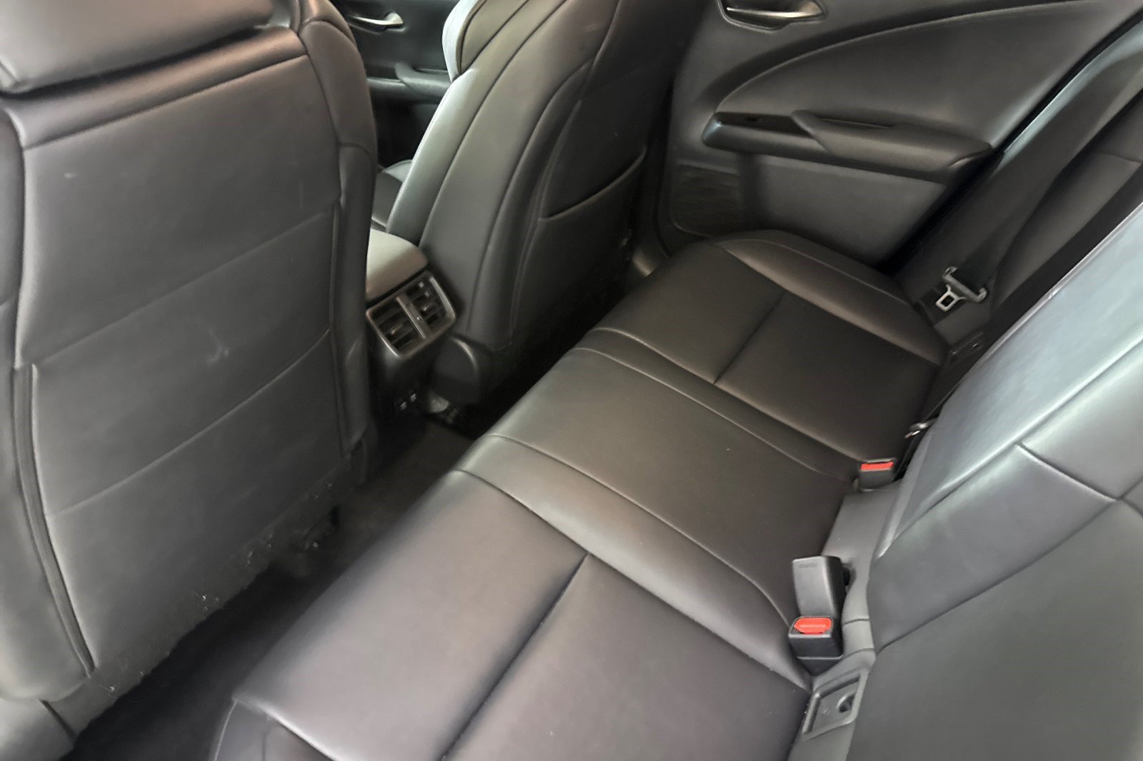 Used 2019 Lexus UX 250h F Sport AWD/4WD image 22
