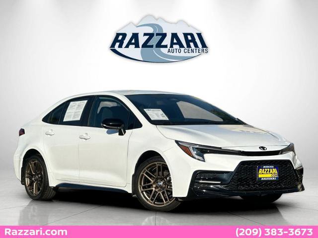 Used 2024 Toyota Corolla SE Nightshade image 1