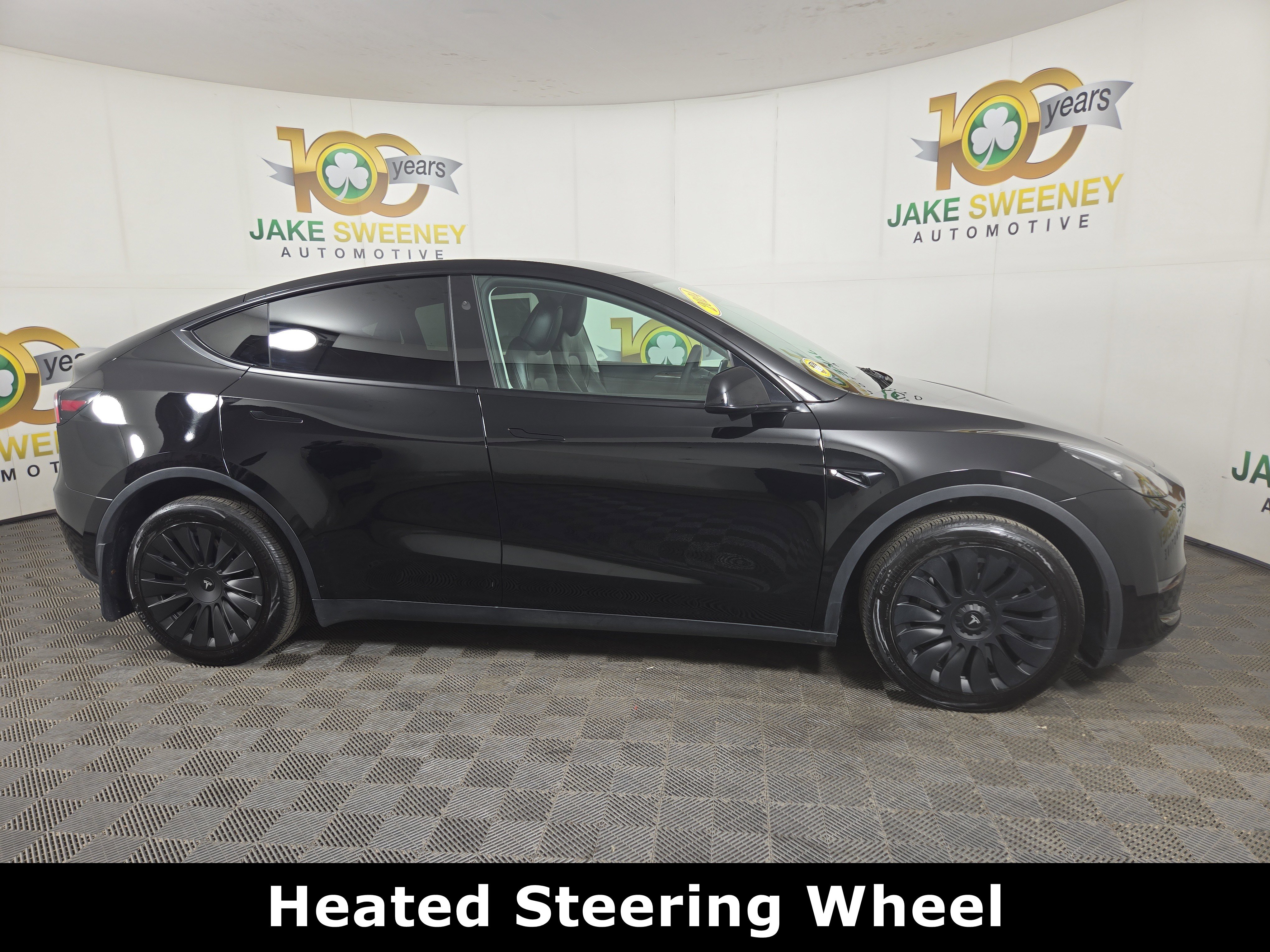 Used 2024 Tesla Model Y Long Range AWD/4WD image 10