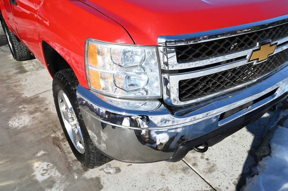 Used 2014 Chevrolet Silverado 2500 W/T w/ Snow Plow Prep Package image 11