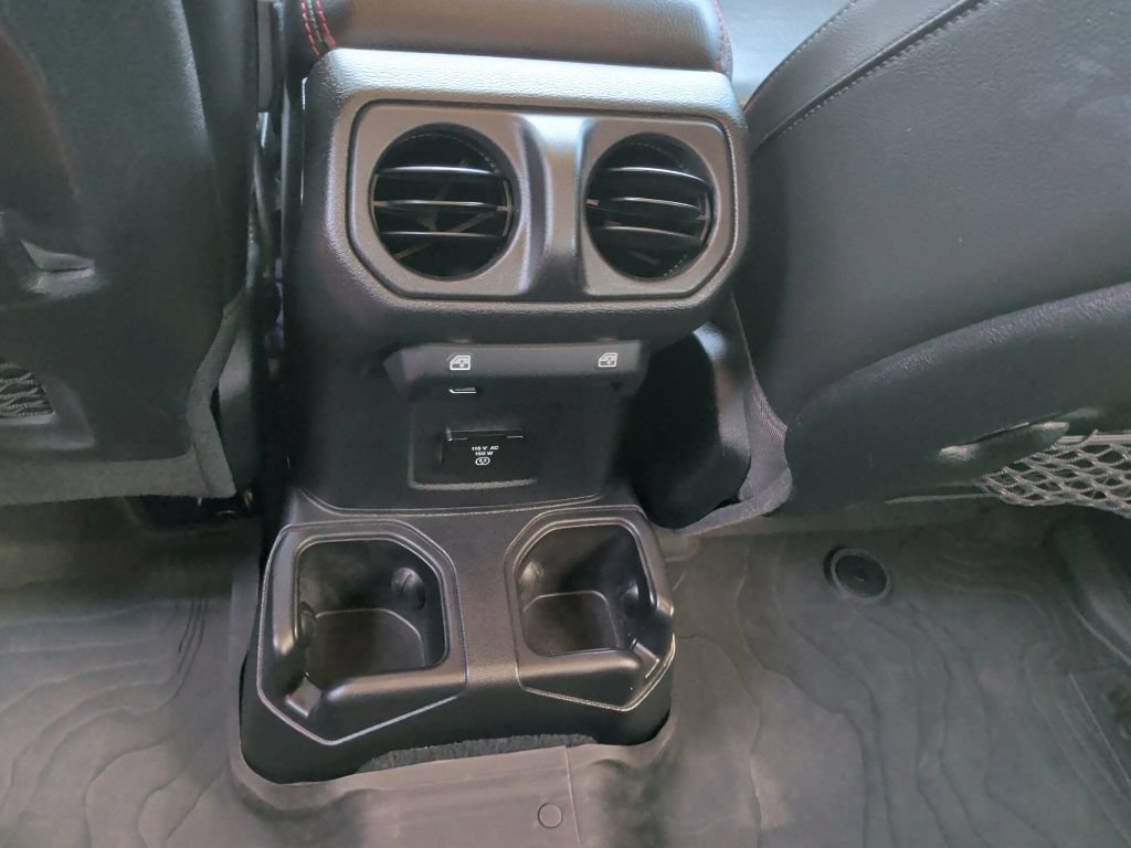 Used 2023 Jeep Wrangler Unlimited Rubicon AWD/4WD image 43