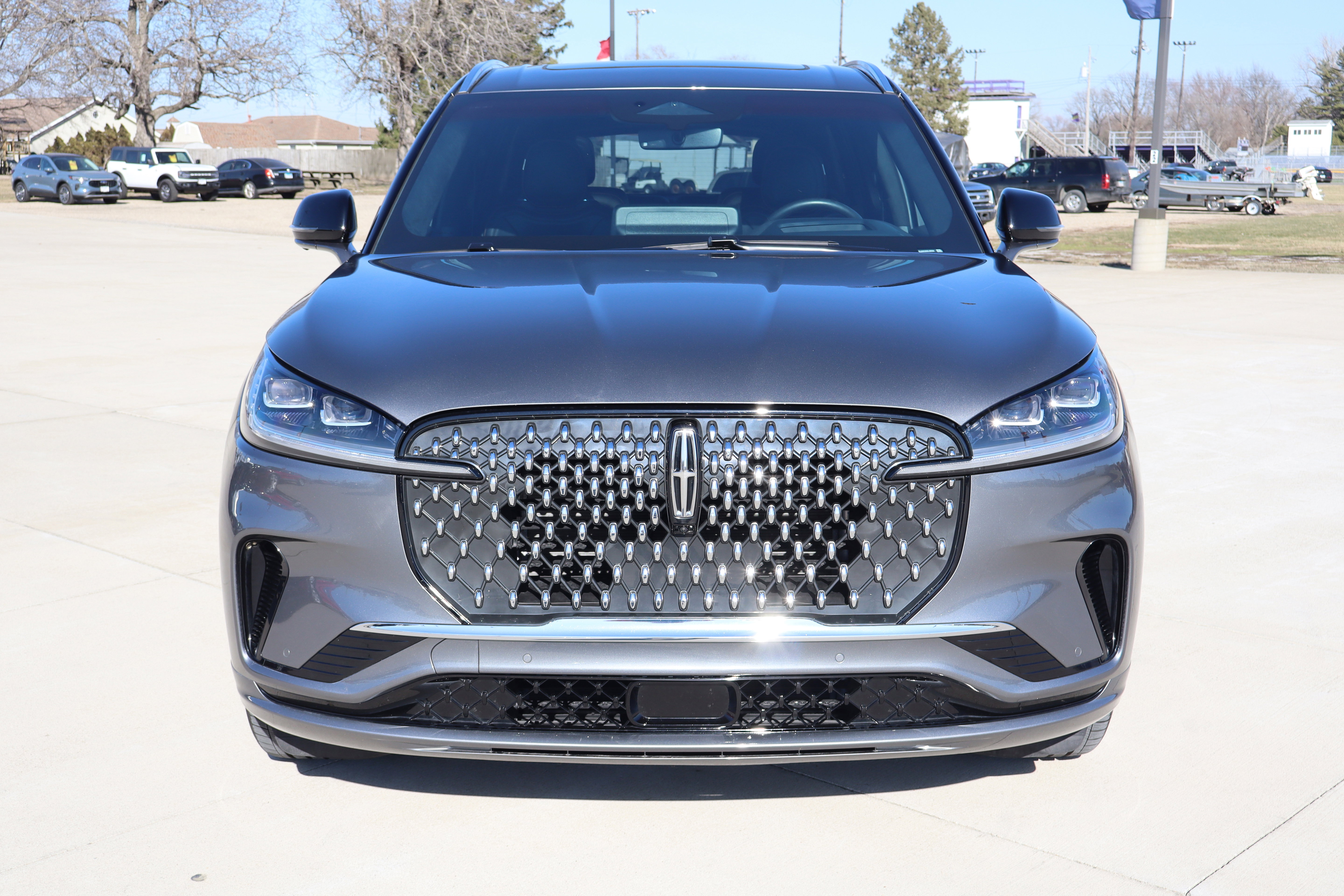 Used 2025 Lincoln Aviator Black Label AWD/4WD image 3