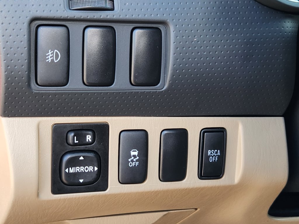 Used 2012 Toyota Tacoma 4x4 Double Cab w/ SR5 Pkg image 12