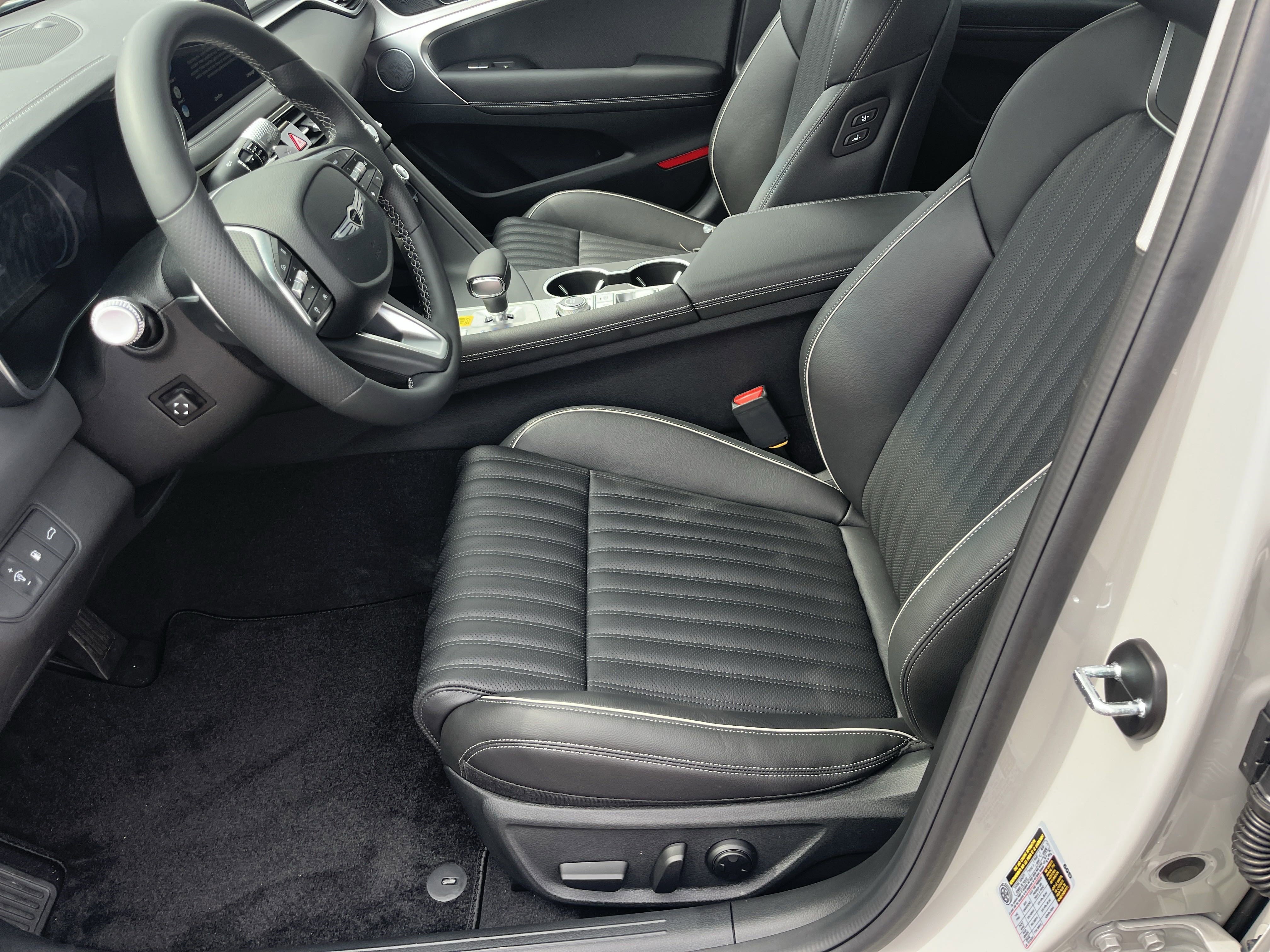 New 2026 Genesis G70 2.5T Prestige image 4