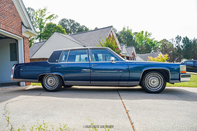 Used 1989 Cadillac Brougham RWD image 9