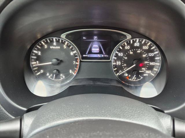 Used 2016 Nissan Altima 2.5 SV FWD image 11