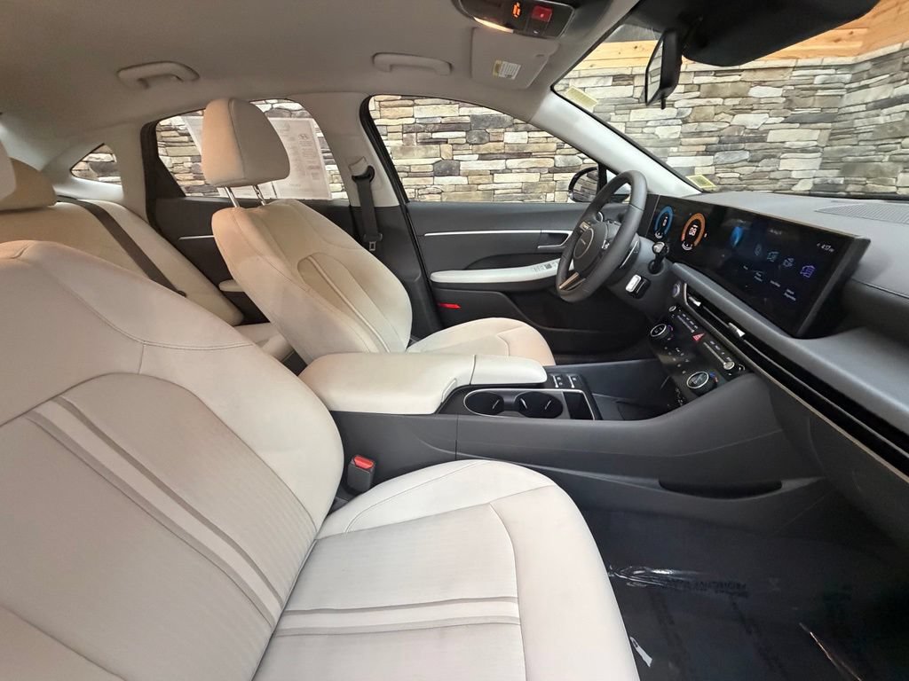 Used 2026 Hyundai Sonata SEL FWD image 45