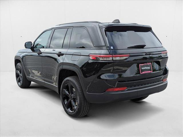 New 2025 Jeep Grand Cherokee Limited w/ Black Appearance Package image 10