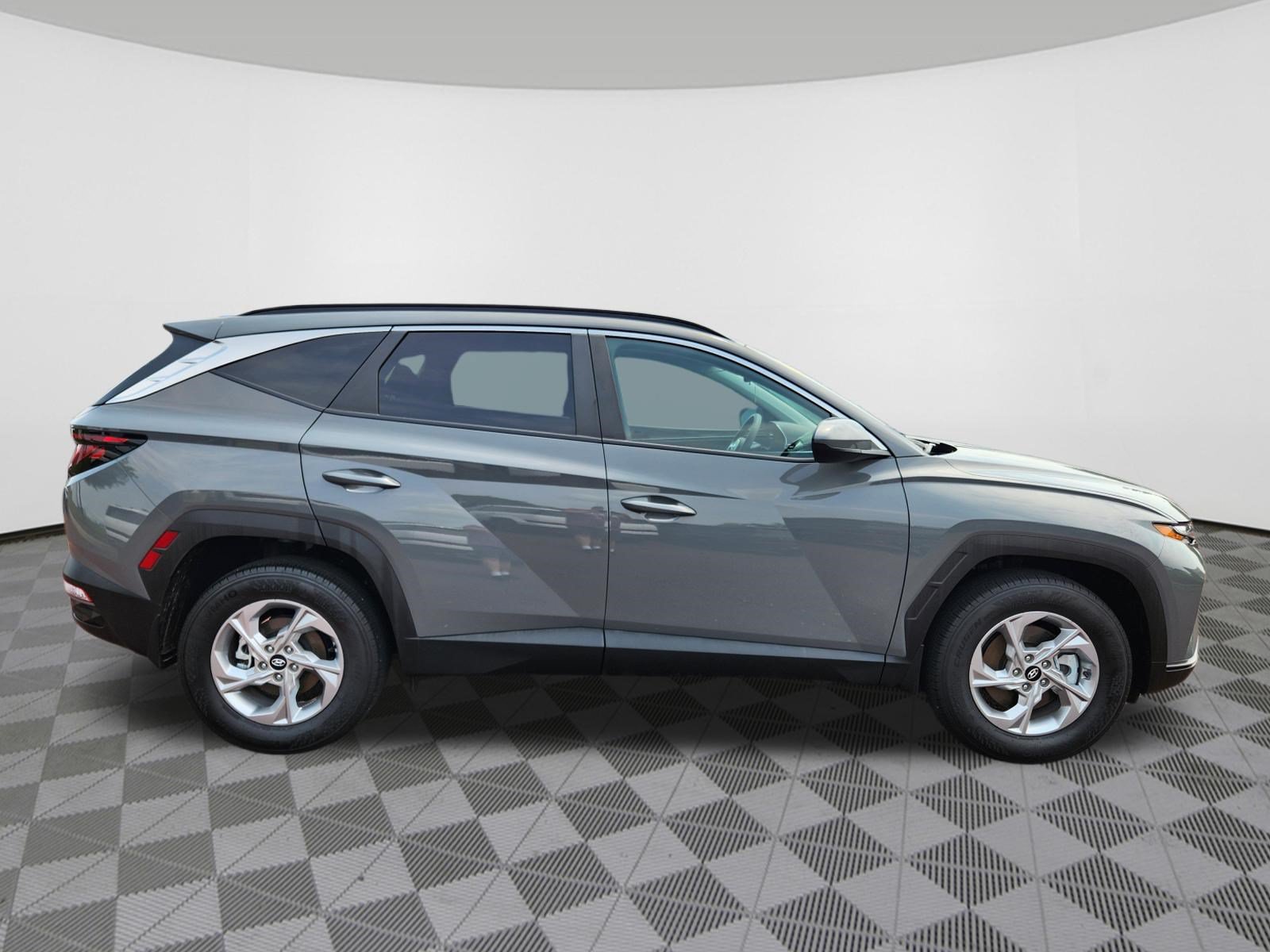 Certified 2024 Hyundai Tucson SEL AWD/4WD image 6