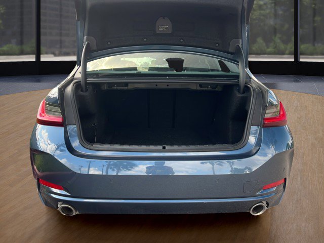 Used 2025 BMW 330i Sedan image 5