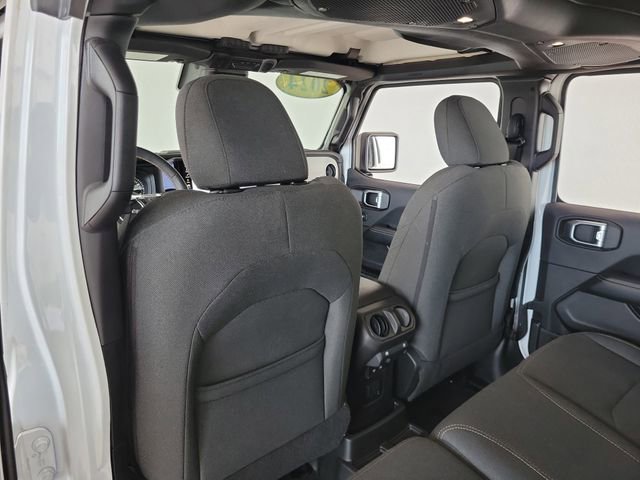 Used 2024 Jeep Wrangler Unlimited Sahara image 21