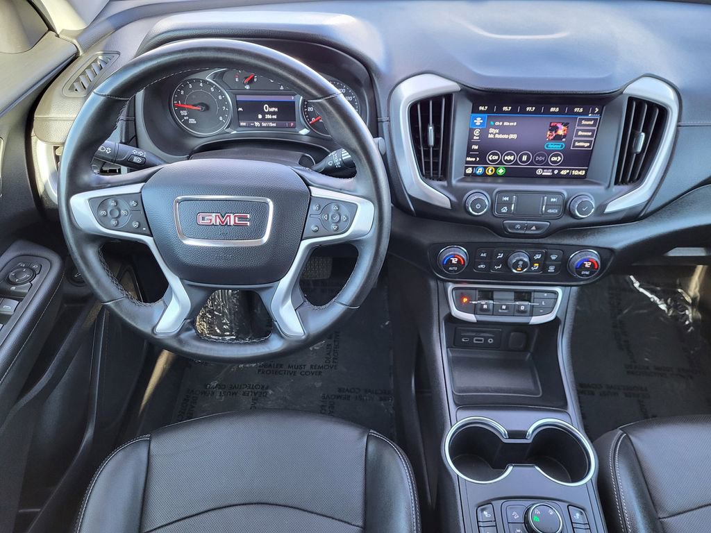 Used 2024 GMC Terrain SLT image 3