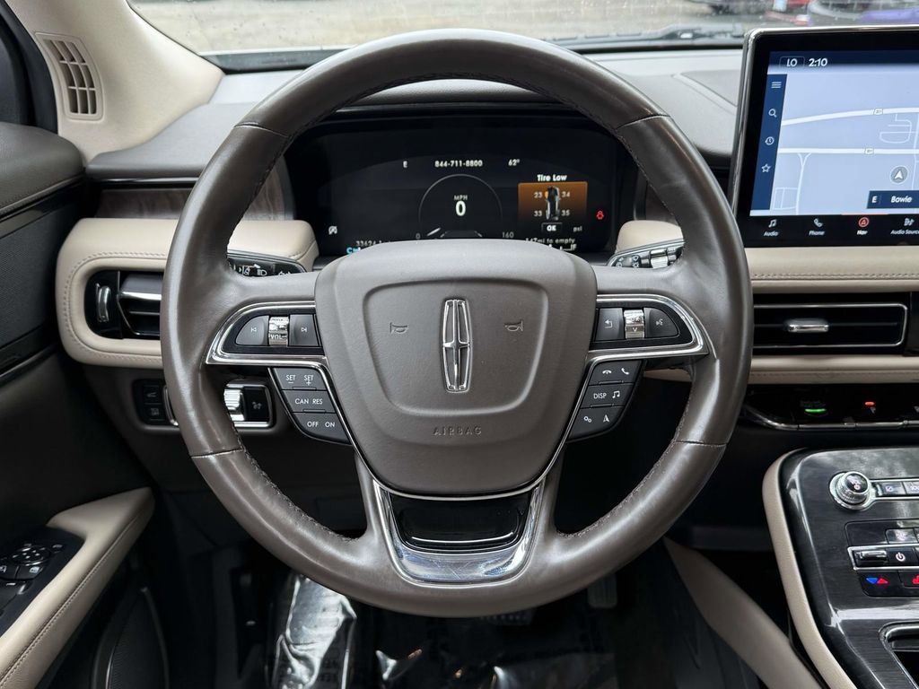 Used 2023 Lincoln Nautilus Reserve AWD/4WD image 19