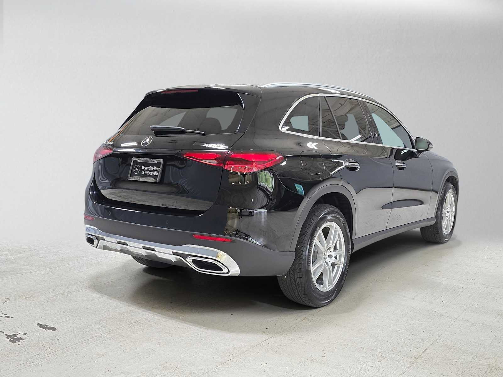 Used 2026 Mercedes-Benz GLC 300 4MATIC image 3