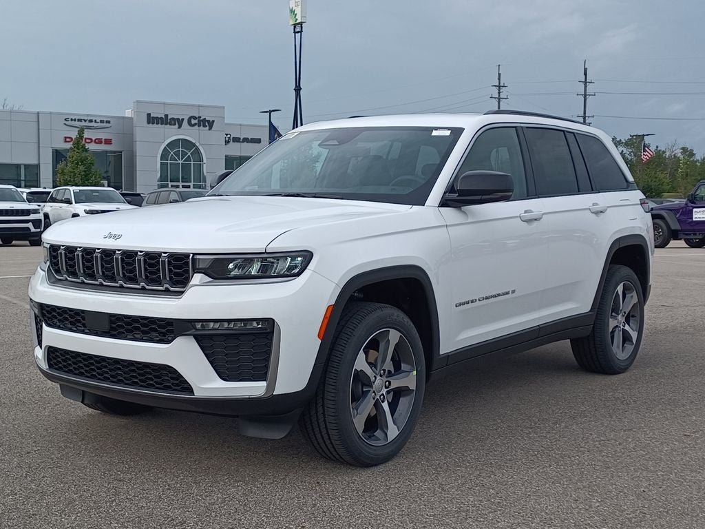 New 2026 Jeep Grand Cherokee Limited AWD/4WD image 2