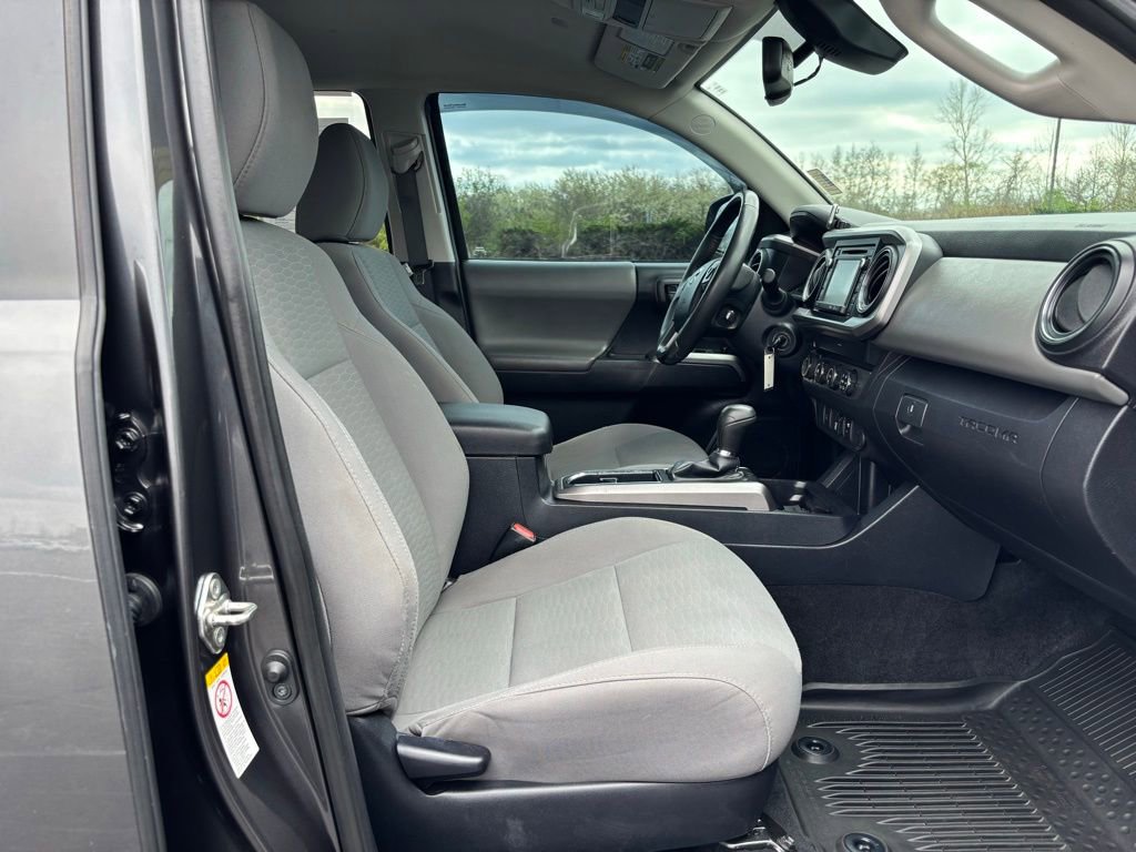 Used 2019 Toyota Tacoma SR5 image 18