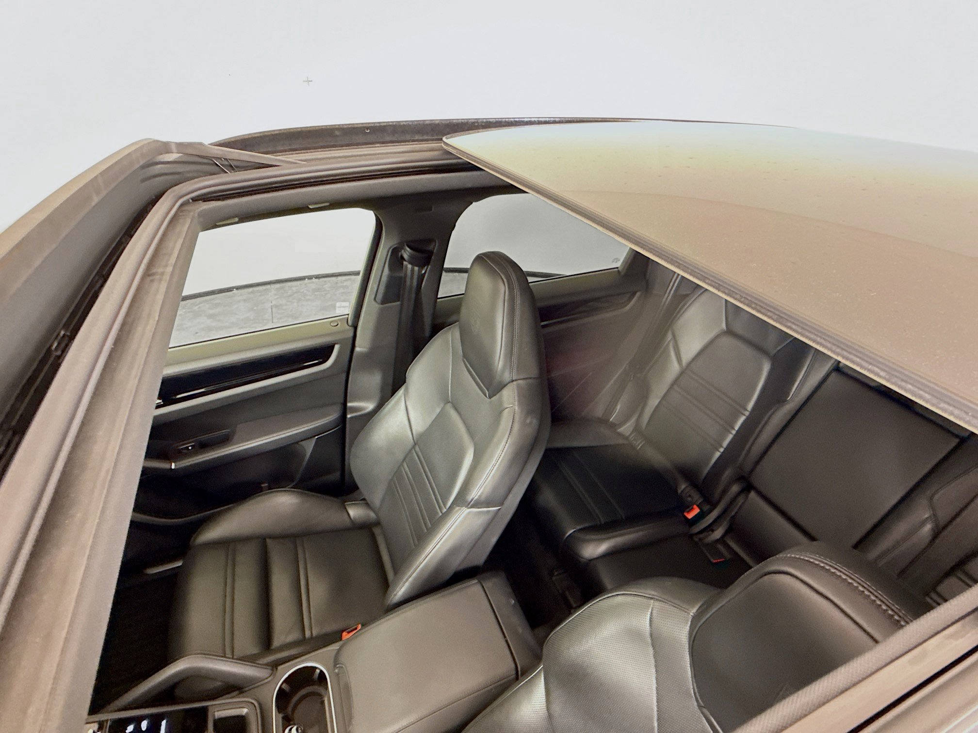 Used 2023 Porsche Cayenne image 14