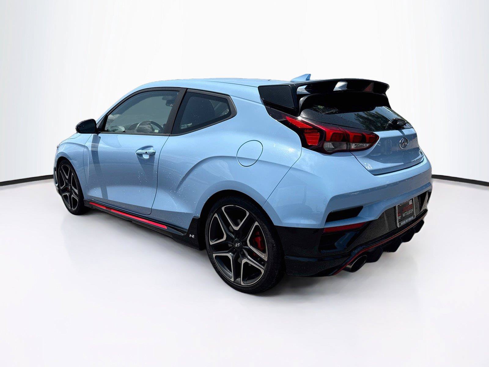 Used 2020 Hyundai Veloster N w/ Performance Package FWD image 5