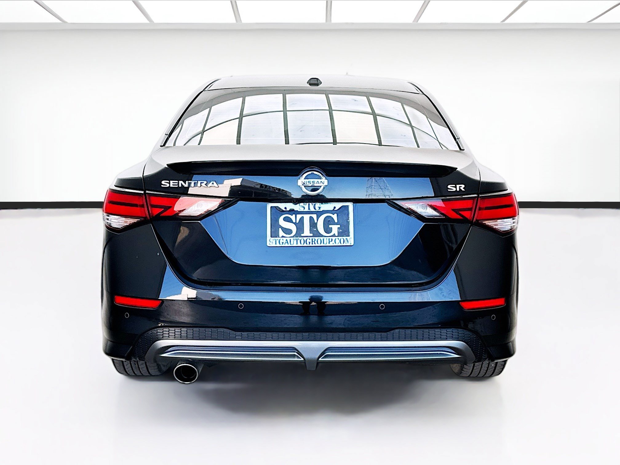 Used 2021 Nissan Sentra SR w/ SR Premium Package FWD image 5