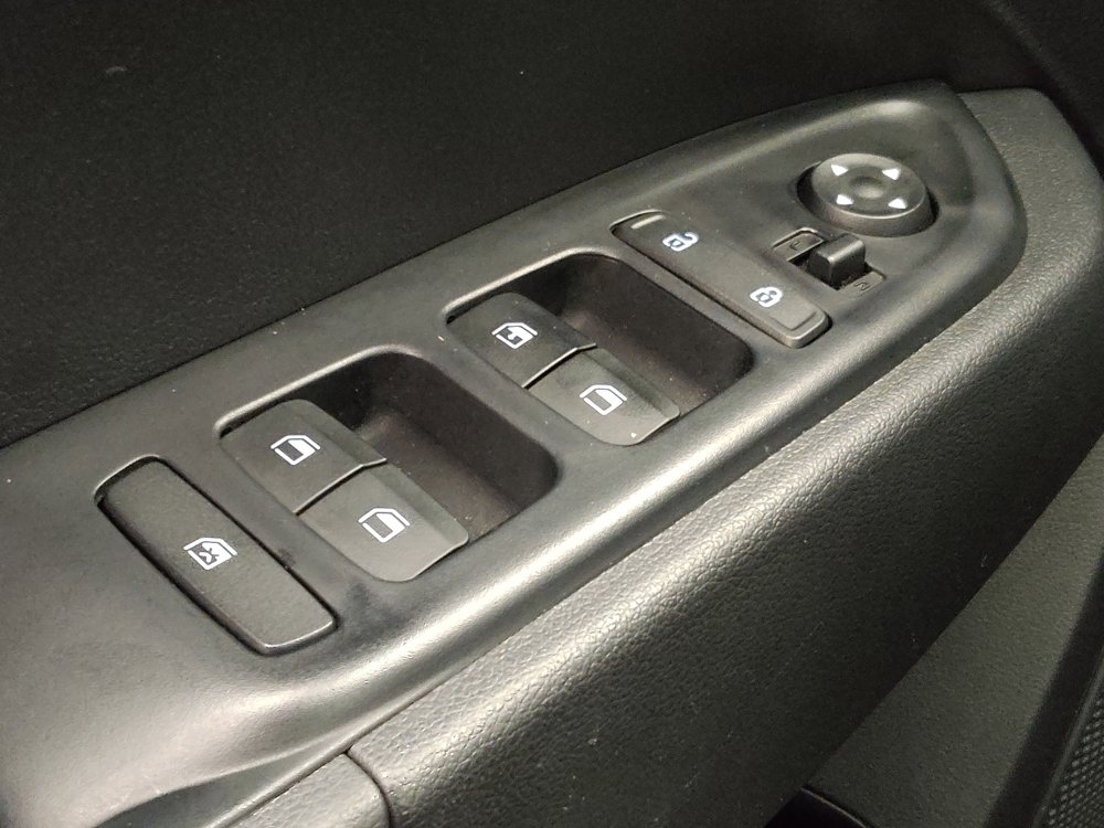 Used 2025 Hyundai Venue SE FWD image 27