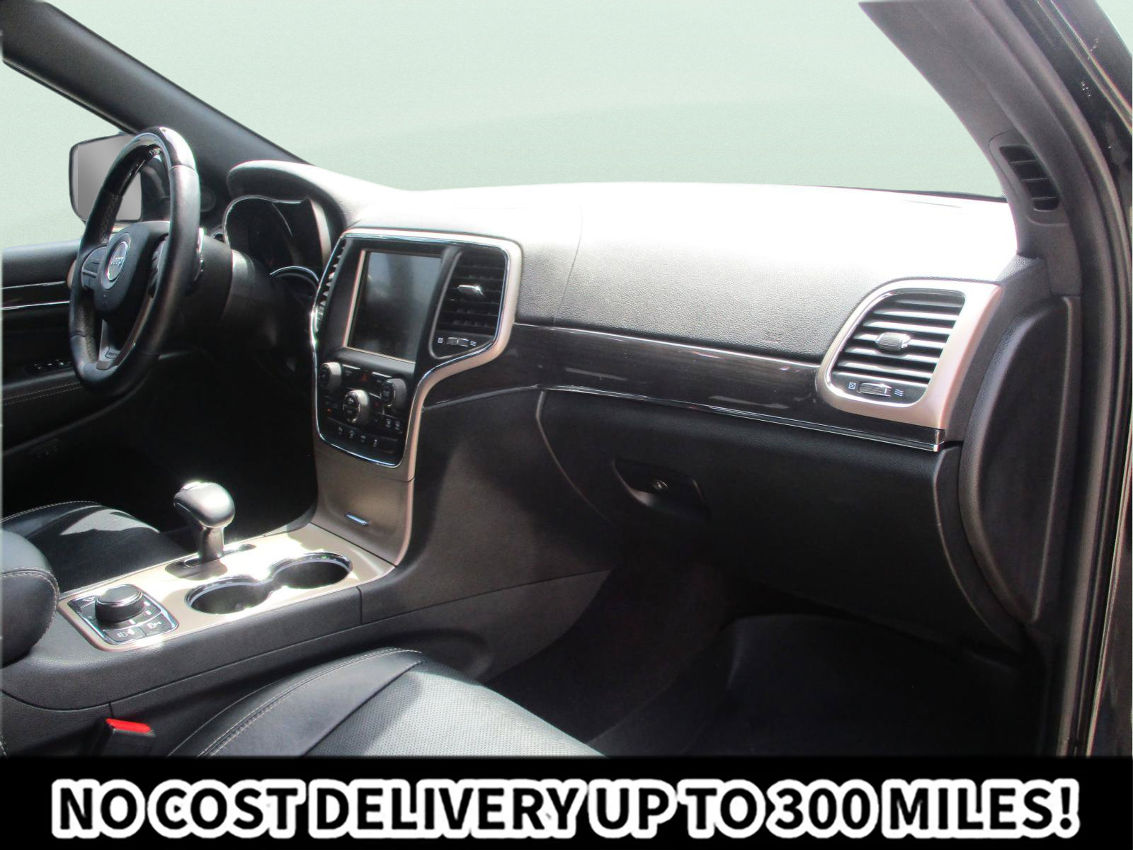 Used 2015 Jeep Grand Cherokee Overland w/ Advanced Technology Group AWD/4WD image 14