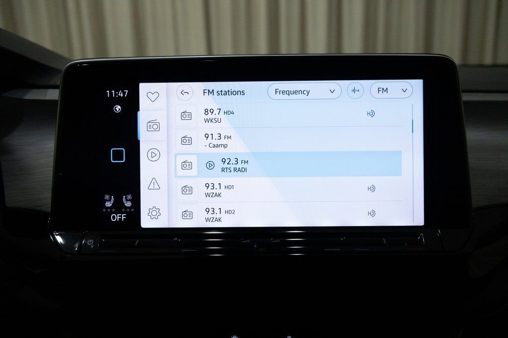 New 2026 Volkswagen Atlas Cross Sport SE image 19