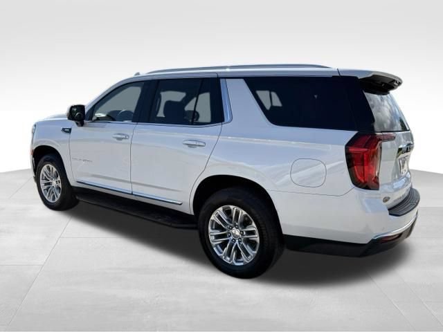 Certified 2022 GMC Yukon SLT w/ SLT Premium Package AWD/4WD image 3