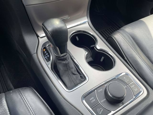 Used 2018 Jeep Grand Cherokee Overland AWD/4WD image 17