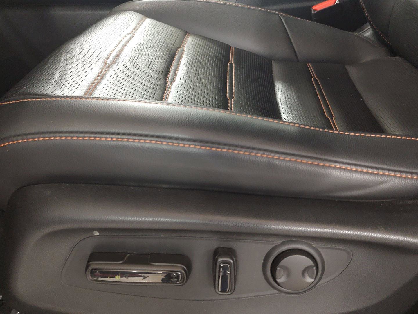 Used 2024 Honda CR-V Sport Touring image 3